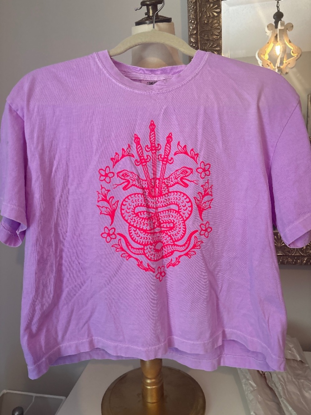 Lavender snake cropped tshirt